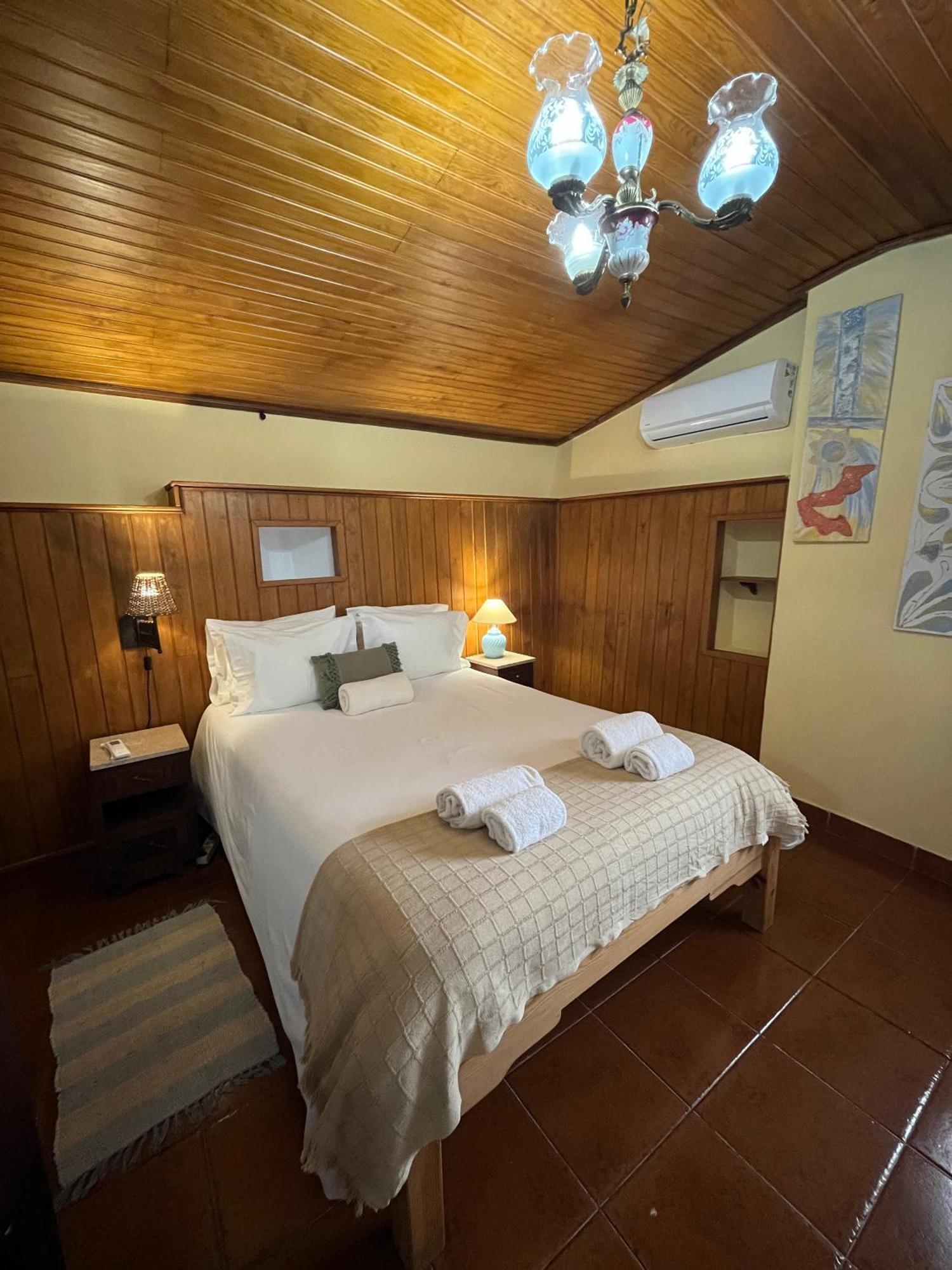 Holiday home Casal Do Varatojo